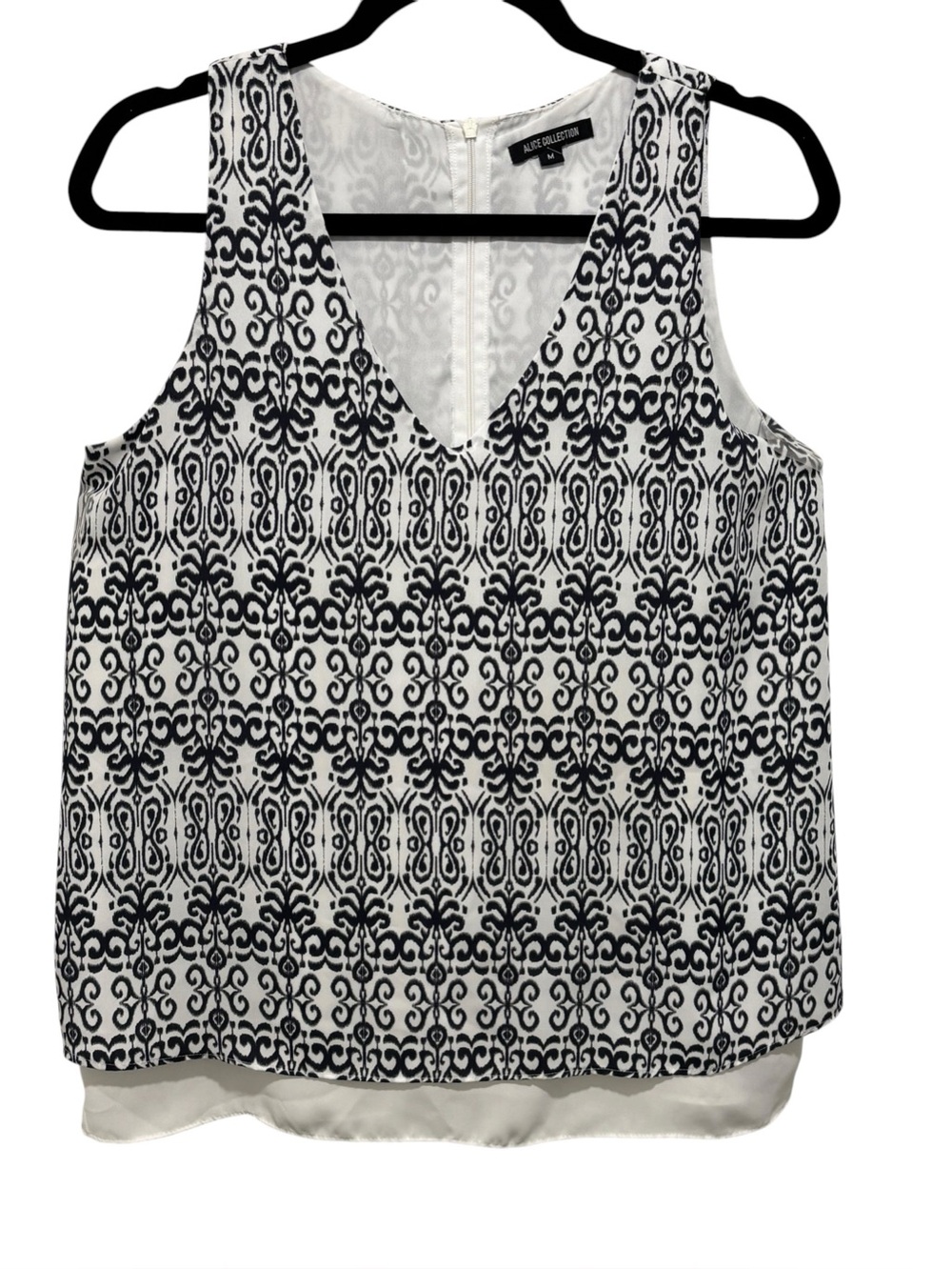 Alice Collection Black & White Printed V-Neck Sleeveless Camisole